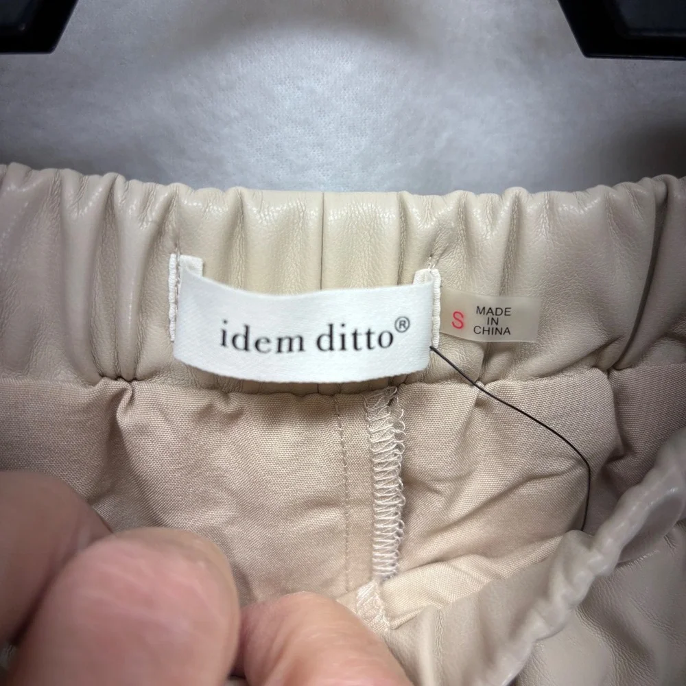 idem ditto Beige Faux‎ Leather Tiered Ruffle Mini Skirt Size S